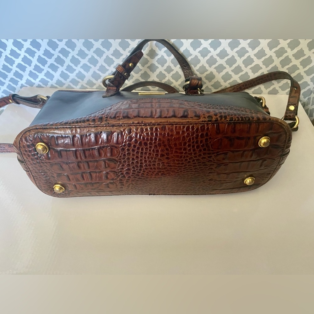 Brahmin Mini Asher GUC - Picture 9 of 11